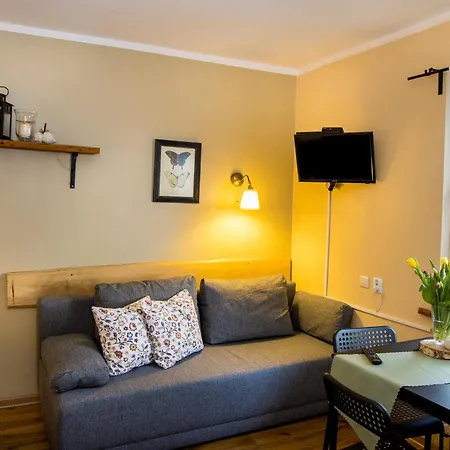 לינה וארוחת בוקר Iskra 3*