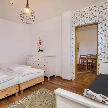 Iskra Bed & Breakfast 3*