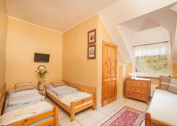 Iskra Bed & Breakfast 3*