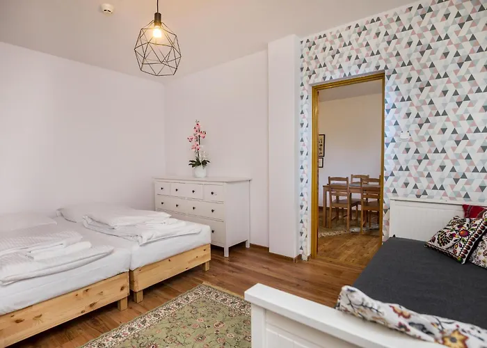 Iskra Bed & Breakfast 3*